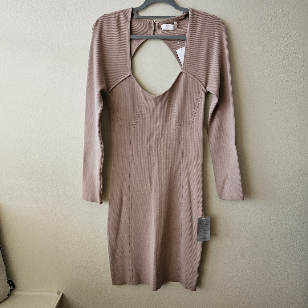 Astr Taupe Long-Sleeve Dress